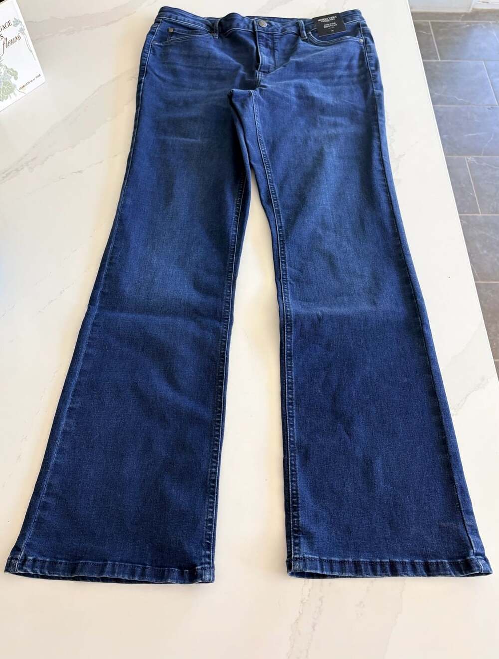 Simply Vera Wang Mid-Rise Bootcut Stretch Jeans Size 14 (30)